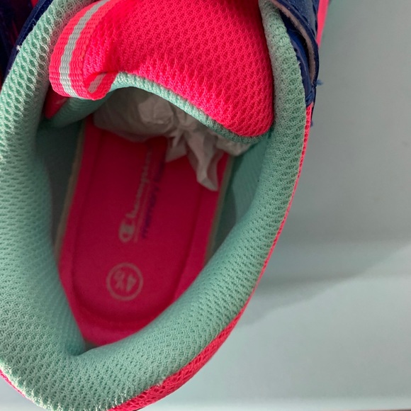 NWT GIRLS CHAMPION VINTAGE RUNNING SHOES - Picture 9 of 16